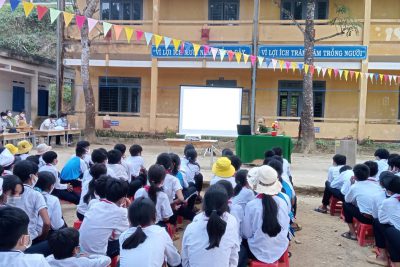 Phát động phong trào toàn dân bảo vệ an ninh Tổ quốc.