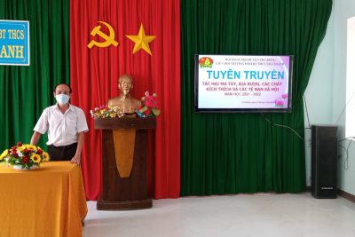 Tuyên truyền cho học sinh về tác hại của ma túy, bia rượu, các chất kích thích và các tệ nạn xã hội.